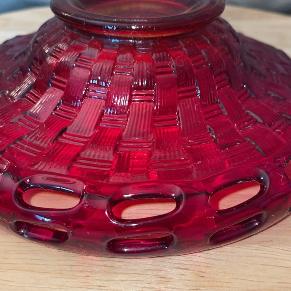 Vintage Fenton Ruby Red Glass Weave Basket bowl. - Picture 4 of 5